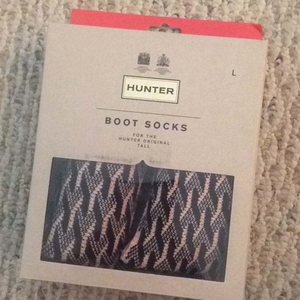 🆕 HUNTER tall pink geometric fleece socks- Size L - Picture 2 of 5